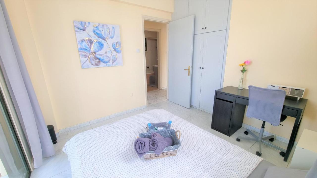 Comfy Rooms In A Shared Apartment Near Salt Lake With Internet And Netflix Larnaca Dış mekan fotoğraf