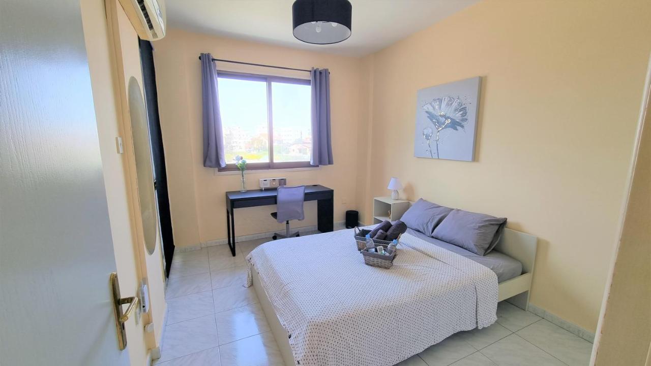 Comfy Rooms In A Shared Apartment Near Salt Lake With Internet And Netflix Larnaca Dış mekan fotoğraf